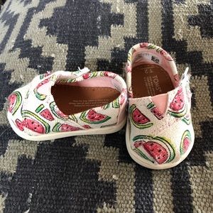 Toms Baby Girl Watermelon shoes 2T